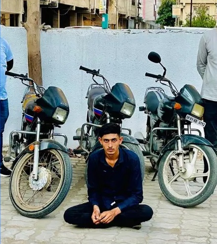 ભરૂચ શહેર “સી” ડીવીઝન પોલીસ સ્ટેશનની ટીમે ચોરી થયેલી ત્રણ મોટર સાયકલ સાથે એક ઈસમને ઝડપી પાડીયો;